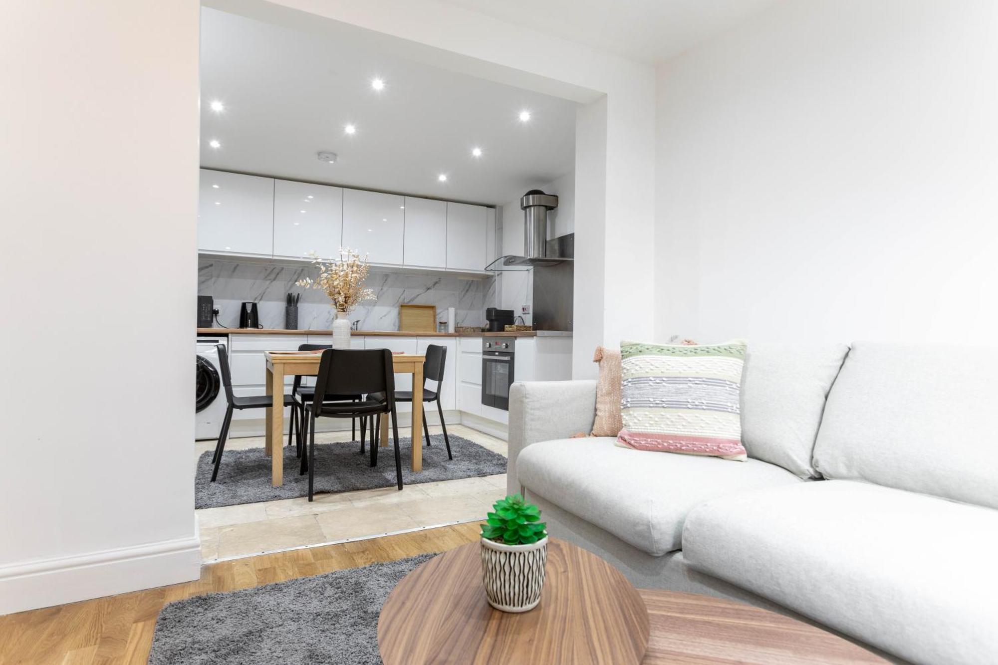 3 Bedroom House In Notting Hill Лондон Экстерьер фото